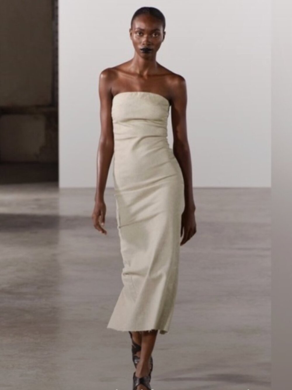 Zara Strapless Cream Bodycon Dress